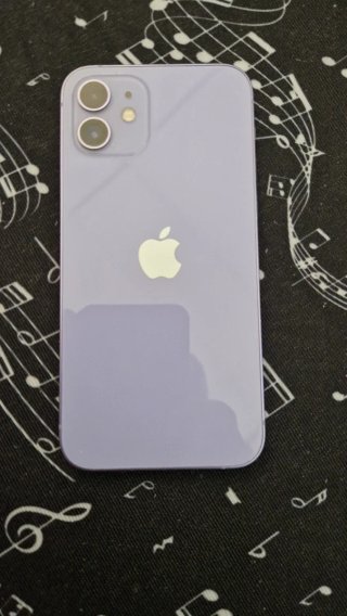 iPhone 12 Morado