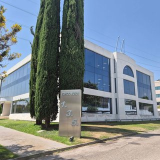 Oficina en alquiler en La Florida - El Plantío en Madrid