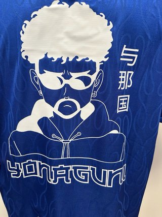 Camiseta Asics Bad Bunny Japón