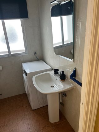 Se alquila piso en zona plaza italia  caceres