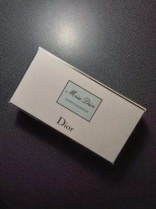 Cofre miniaturas Miss Dior originales