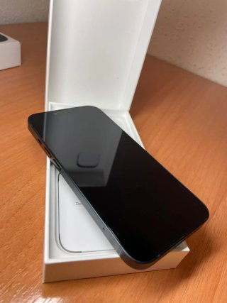 iPhone 14 97% salud batería