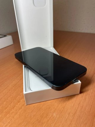 iPhone 14 97% salud batería