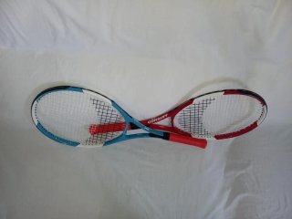 2 Raquetas de Tenis con Funda Roja