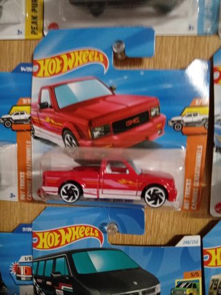 Hot Wheels 1/64 Camion Rosso GMC
