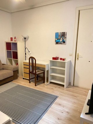Piso en alquiler en Palos de Moguer en Madrid