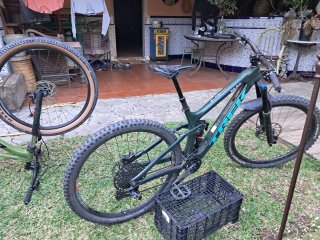 Trek slash 9.8 MTB carbono