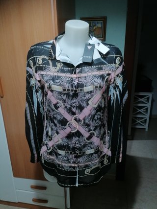 GUESS 80€ blusa + regalo