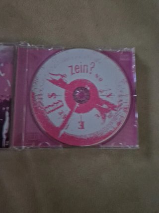 CD Zein? Seiehun eta bi