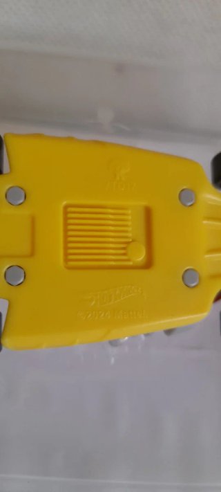 Hot Wheels Croc Rod Kinder Maxi Sorpresa