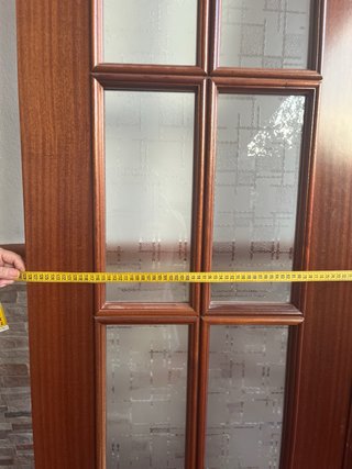 Doble puerta de madera con cristales