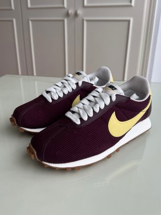 Nike LD-1000 granate y amarillo pastel