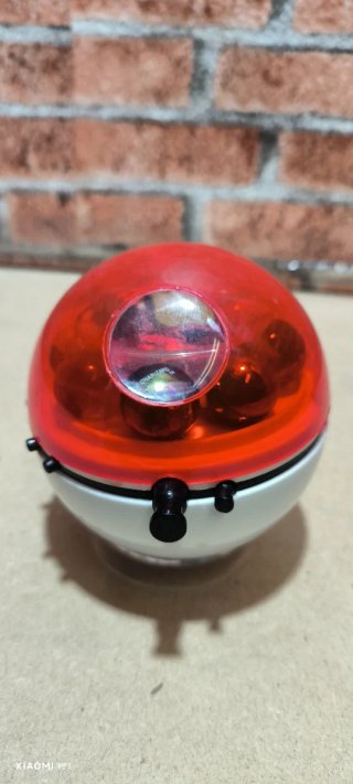 Poké Ball Rossa e Bianca 1999/2000