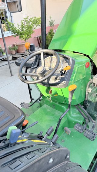 Tractor John Deere 5090GF