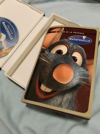 DVD Ratatouille y libro