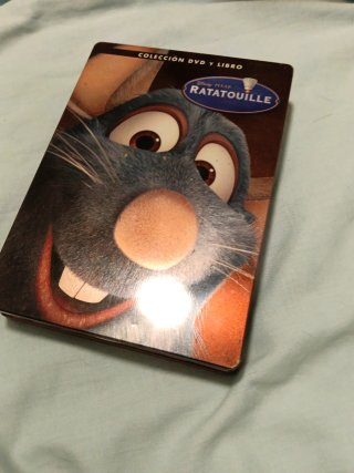 DVD Ratatouille y libro