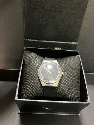 Reloj Minimalista Quartz Japan Movt