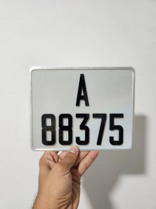 Matrícula moto clásica relieve pre71