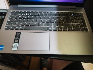 Lenovo IdeaPad 3 15IAH8 CI5 8+512GB