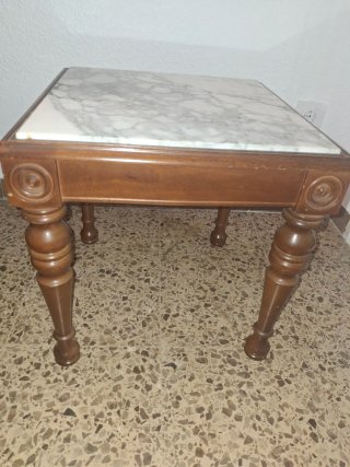 Mesa auxiliar madera y mármol