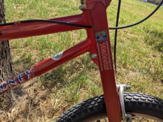 Bicicleta Monty T-217 Roja