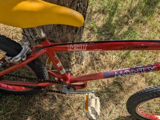Bicicleta Monty T-217 Roja