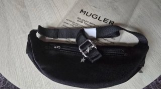 Borsa a spalla Mugler nera con stella argentata