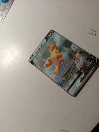 Carta Pokémon Dragonite V 192/203