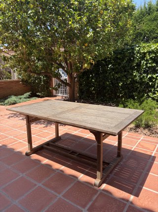 Mesa de exterior de teca