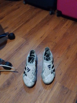 Botas de fútbol Adidas Talla 42