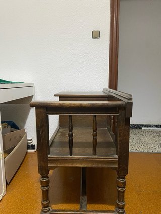 Zapatero antiguo de madera