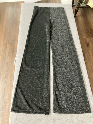 Pantalón ancho brillos negro y plata
