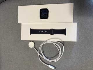 Apple Watch SE 3 44mm Color Medianoche