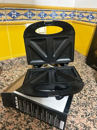 Sandwichera Eléctrica Negra
