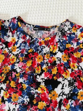 Vestido Lefties flores talla M