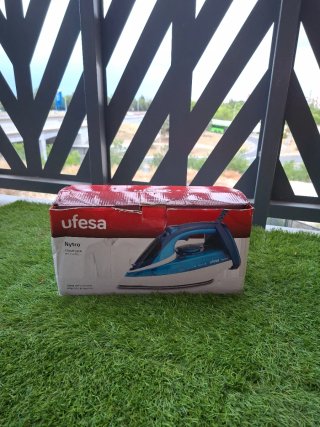Plancha de vapor UFESA Nytro