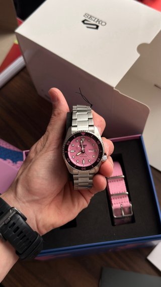 Seiko 5 Sport Pantera Rosa / Pink Phanter