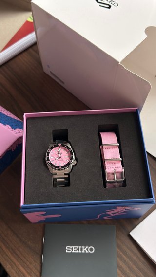 Seiko 5 Sport Pantera Rosa / Pink Phanter