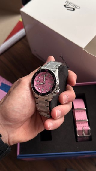 Seiko 5 Sport Pantera Rosa / Pink Phanter