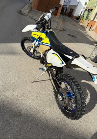 Husqvarna FE 350 Enduro Moto