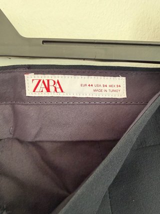 Pantalones de pinza Zara azul marino