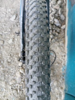 Bicicleta Cube Reaction Carbono 29