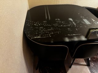 Mesa y 4 sillas comedor modernas