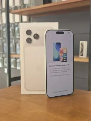 IPHONE 17 PRO MAX 256GB PLATA BATE 100% - 6 CICLOS