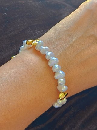 Pulsera Rama Dorada y Perlas Barrocas
