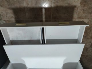 Tocador de Maquillaje Blanco y Dorado con Espejo