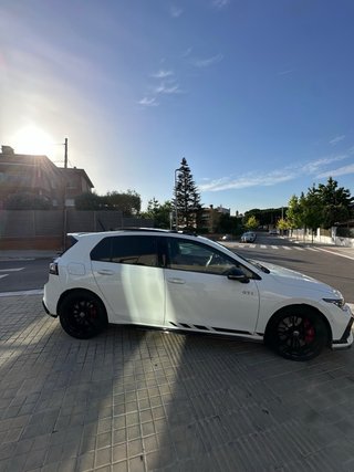 Volkswagen Golf 2025