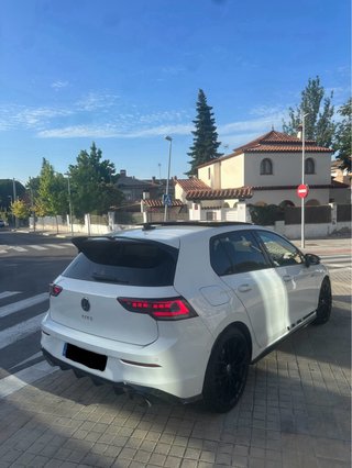 Volkswagen Golf 2025
