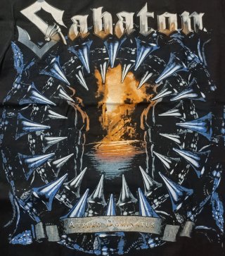 Camisetas de varios grupos