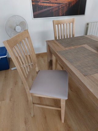 4 Sillas Comedor Madera y Tela Beige